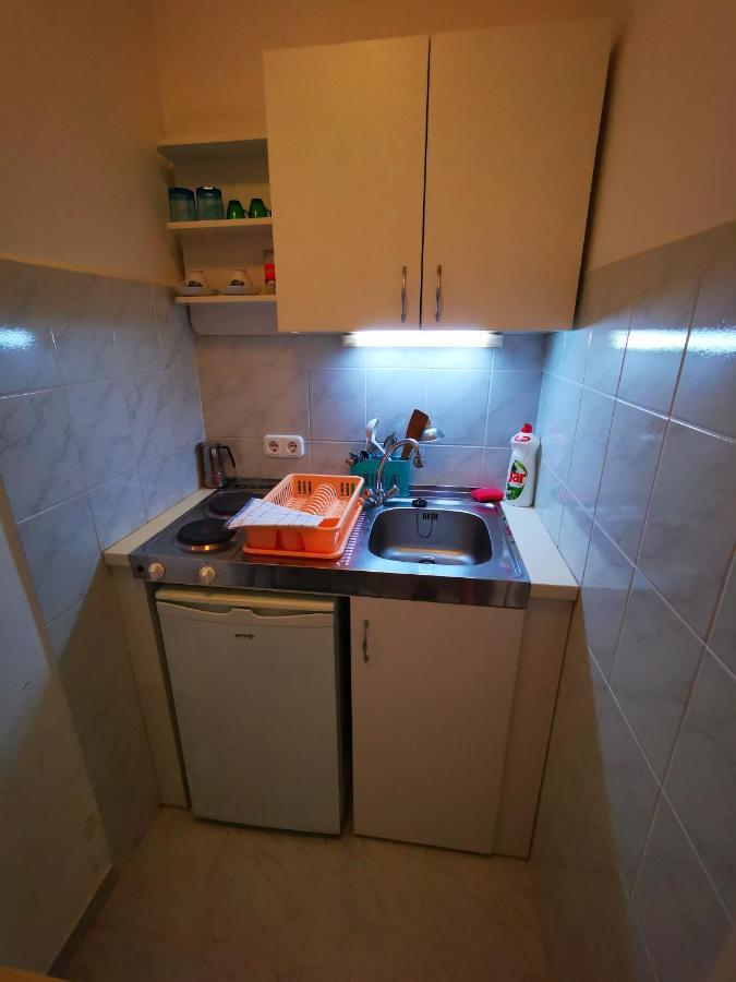 Mate Apartman Гюла Екстериор снимка